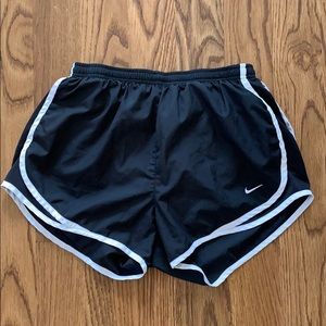Nike shorts with built in shorts